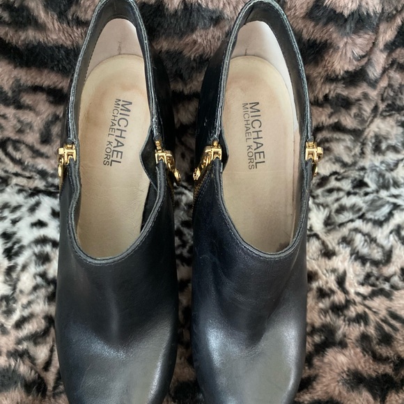 🔥 MICHAEL Michael Kors York Ankle Boot 🔥 - Picture 8 of 8